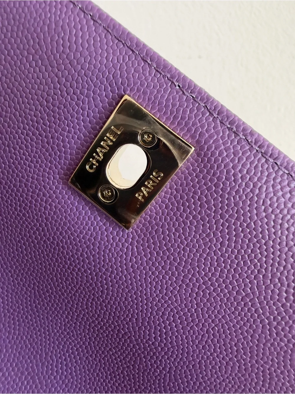 NEW w/ Receipt CHANEL 22P Purple Violet Caviar Light GHW Small Coco Handle Flap